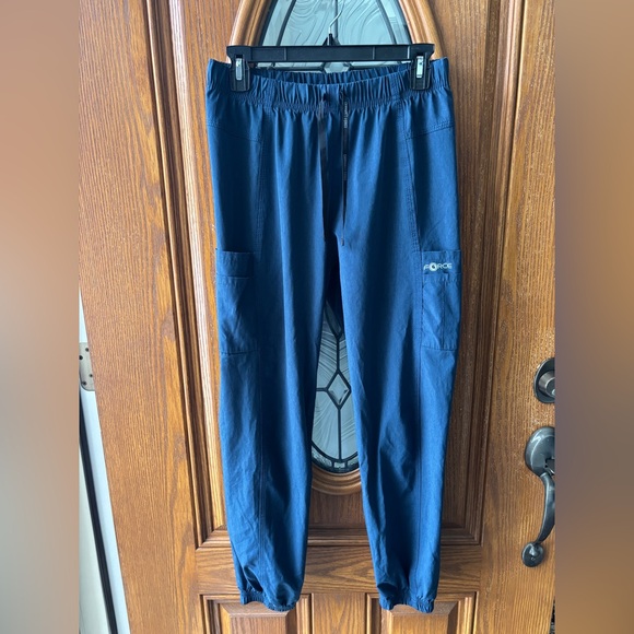 Women’s Carhartt Force Cross Flex Jogger Scrub Pants size Small - Picture 2 of 13